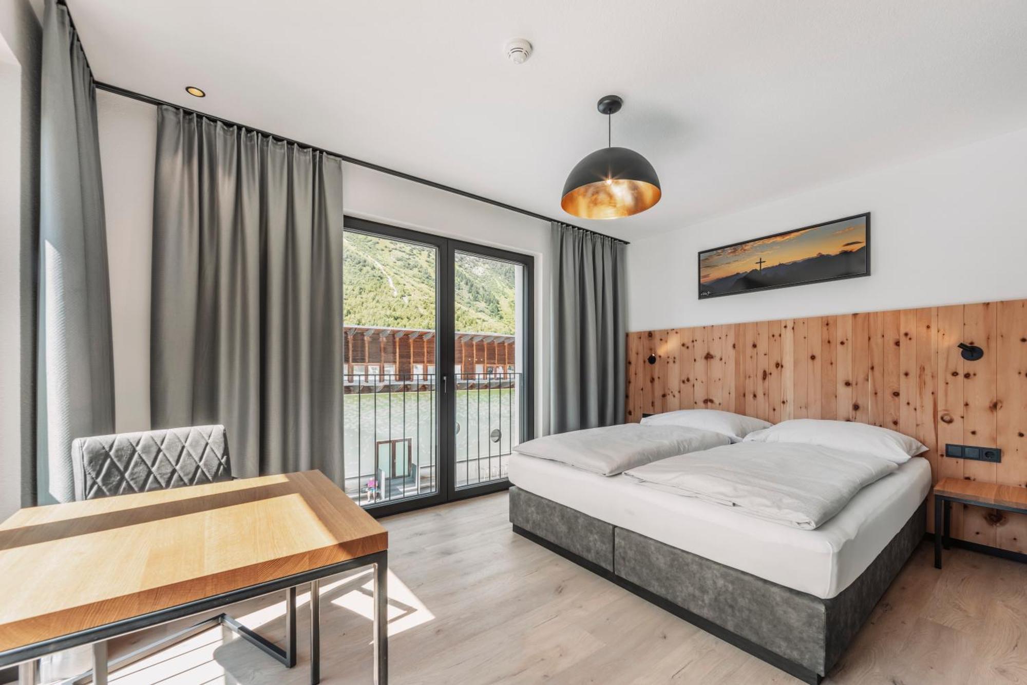 Апартаменты Λlpstern - Silvretta Card Premium Betrieb Гальтюр Экстерьер фото
